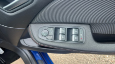 Renault Clio 1.0 TCe 100 RS Line 5dr Petrol Hatchback